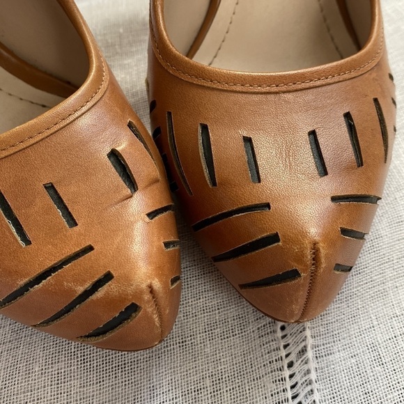 BCBGeneration leather stilettos. - Picture 3 of 13